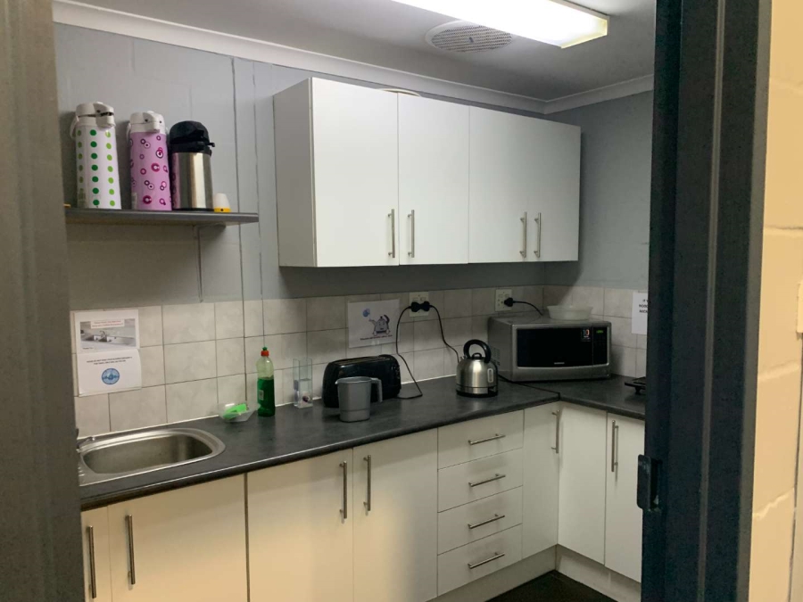 To Let commercial Property for Rent in Pinelands Western Cape